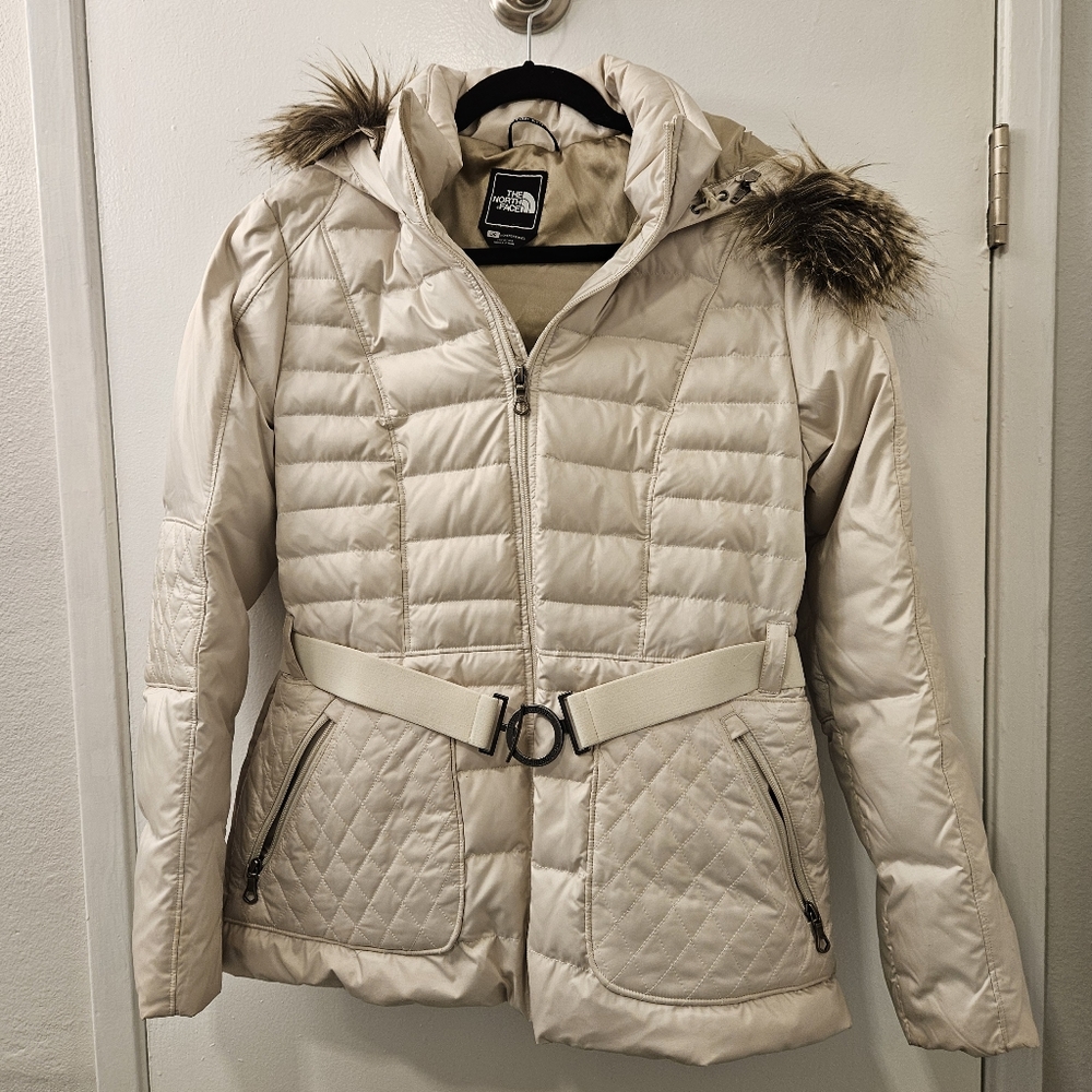 Women’s North Face 600 fill down winter coat.
